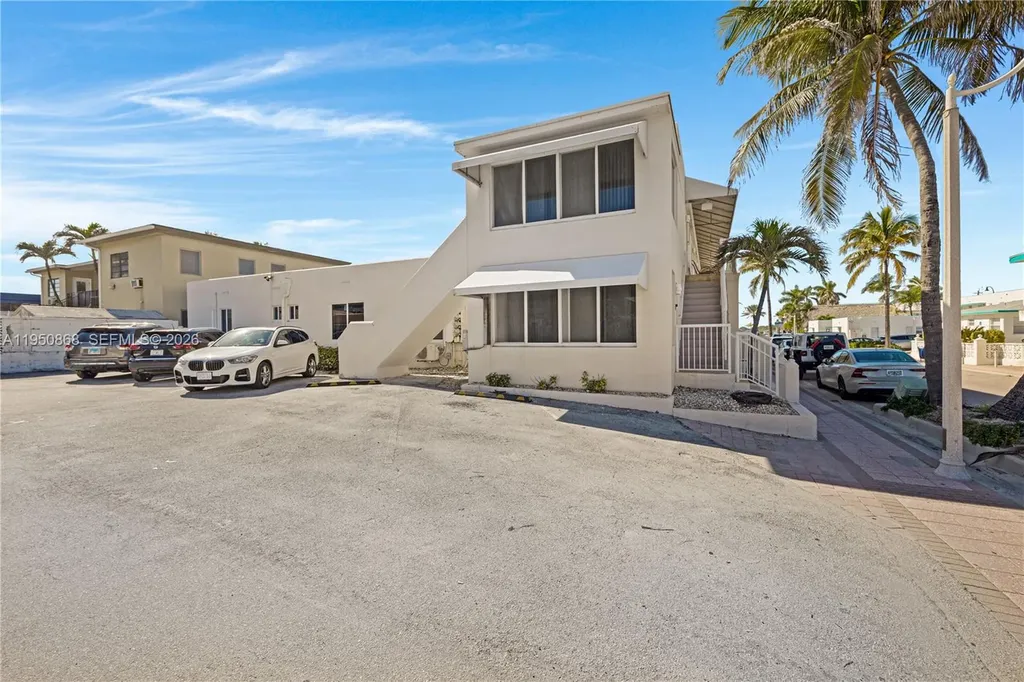 320 New York Street Hollywood FL 33019