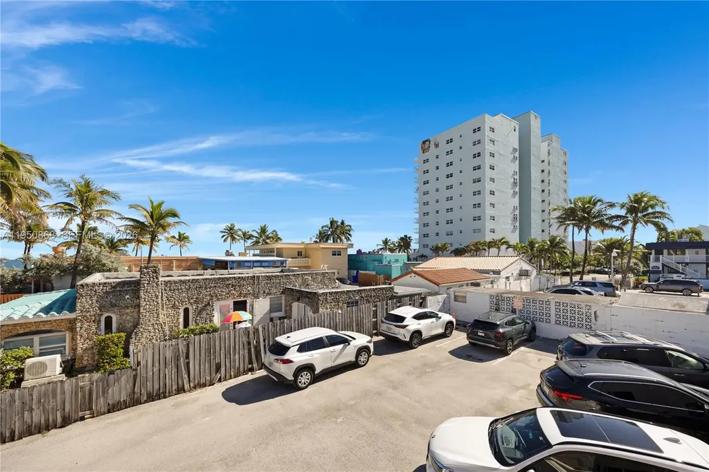 320 New York Street Hollywood FL 33019