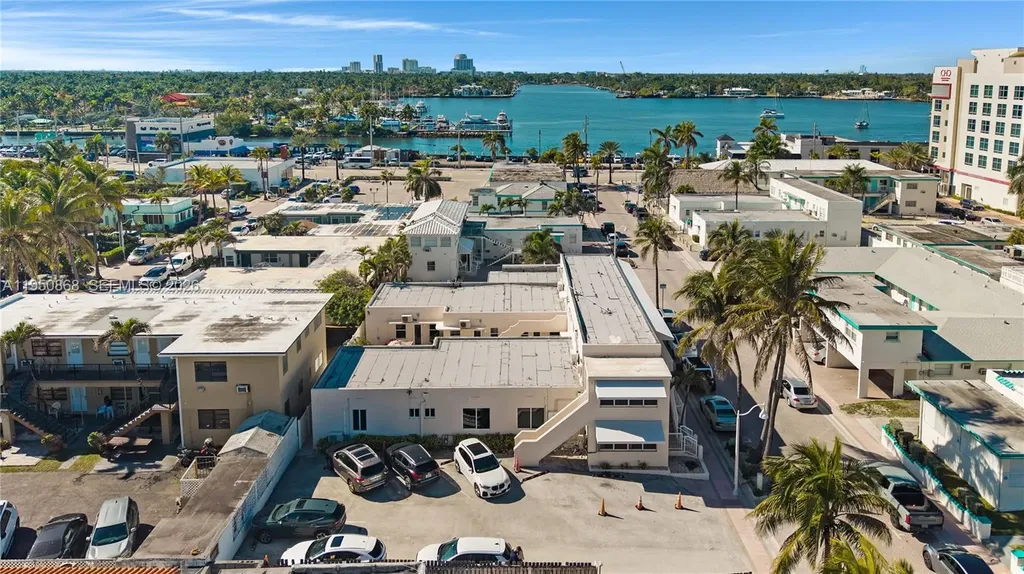 320 New York Street Hollywood FL 33019