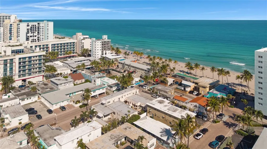 320 New York Street Hollywood FL 33019