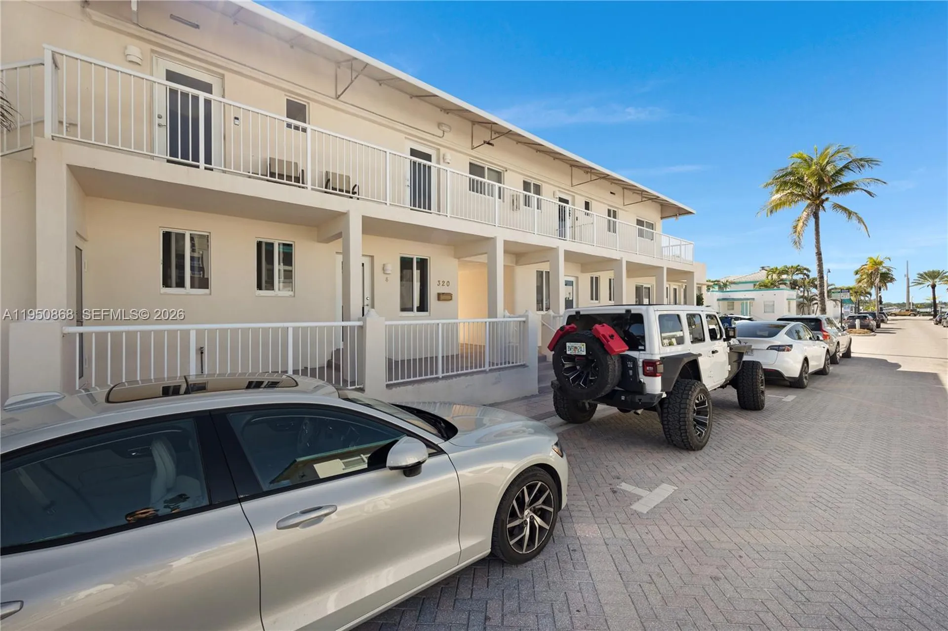 320 New York Street Hollywood FL 33019