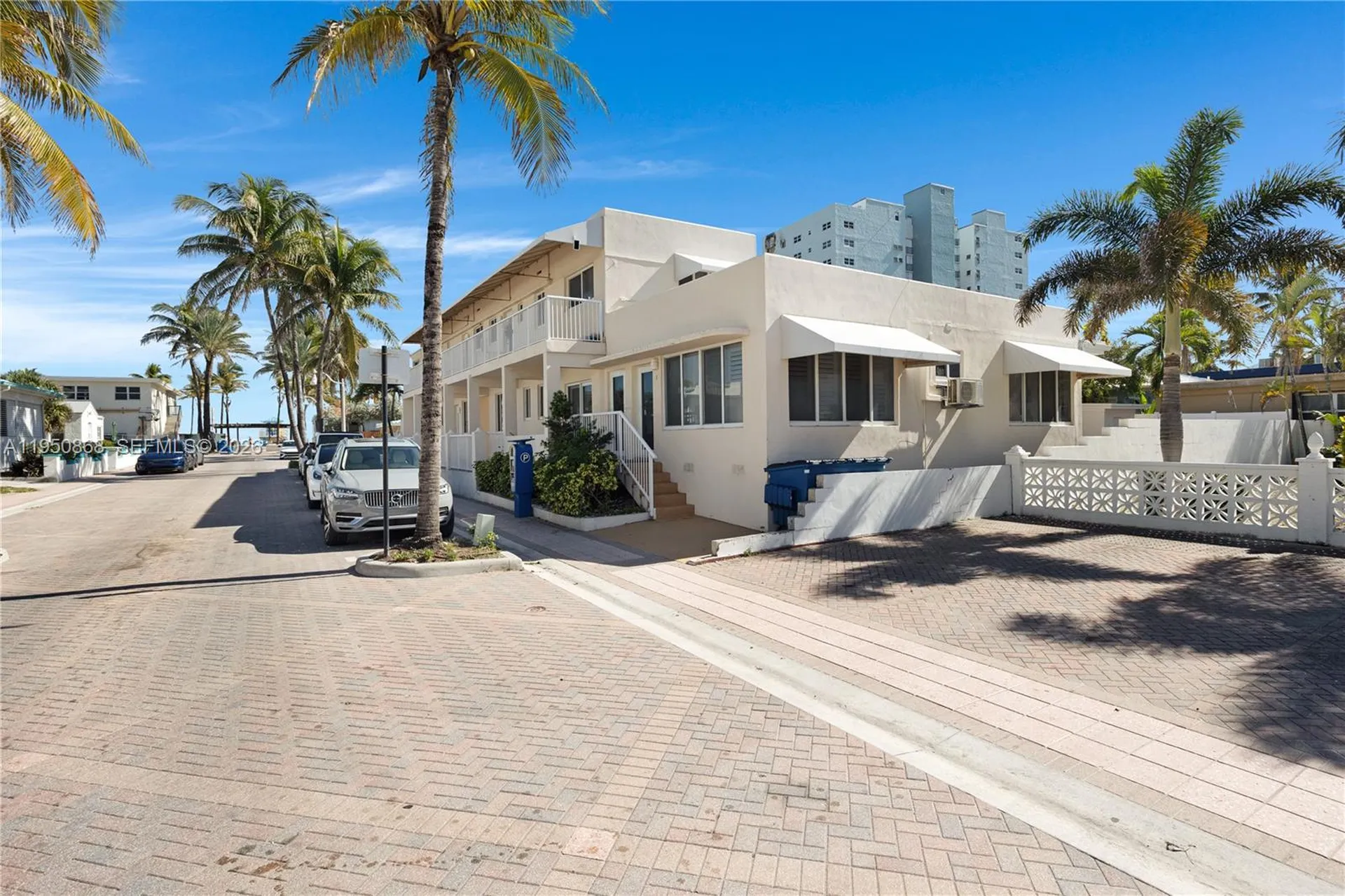 320 New York Street Hollywood FL 33019