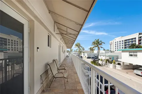 320 New York Street Hollywood FL 33019
