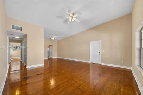 9725 Bay Harbor Terrace Bay Harbor Islands FL 33154