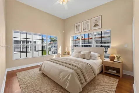 9725 Bay Harbor Terrace Bay Harbor Islands FL 33154