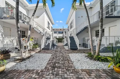 9725 Bay Harbor Terrace Bay Harbor Islands FL 33154