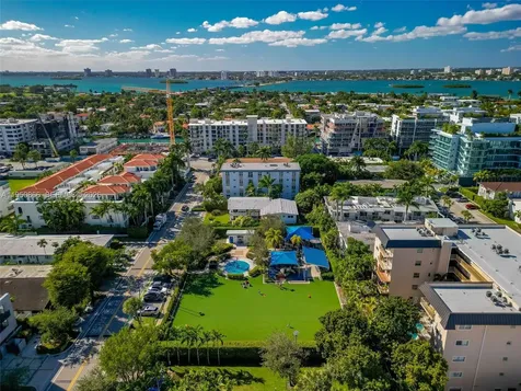 9725 Bay Harbor Terrace Bay Harbor Islands FL 33154