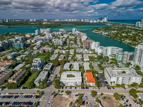 9725 Bay Harbor Terrace Bay Harbor Islands FL 33154