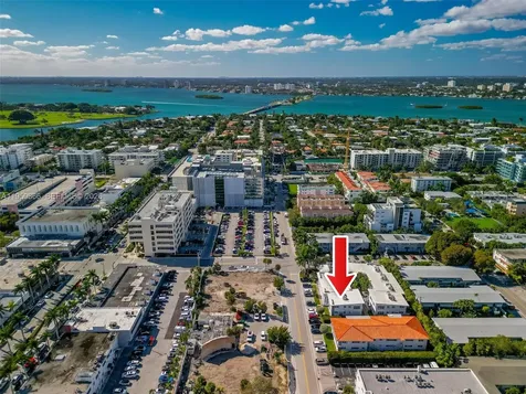 9725 Bay Harbor Terrace Bay Harbor Islands FL 33154