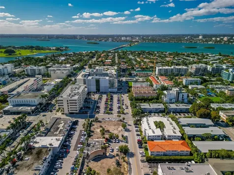 9725 Bay Harbor Terrace Bay Harbor Islands FL 33154