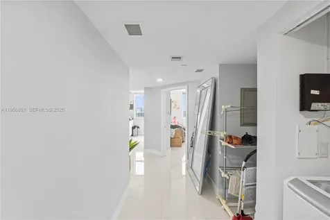 19501 W Country Club Drive Aventura FL 33180