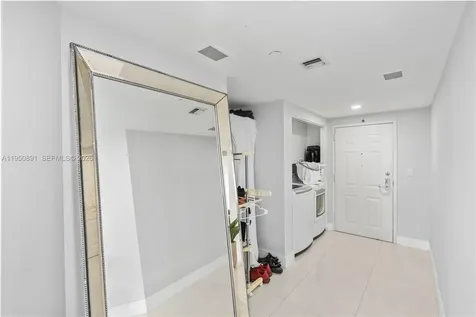19501 W Country Club Drive Aventura FL 33180