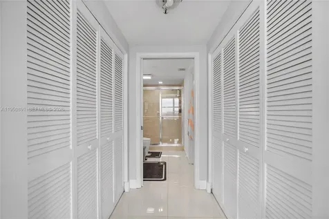 19501 W Country Club Drive Aventura FL 33180