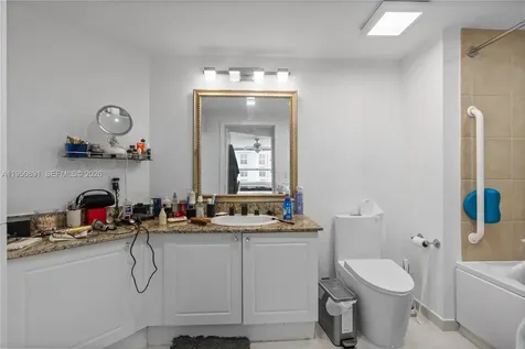 19501 W Country Club Drive Aventura FL 33180