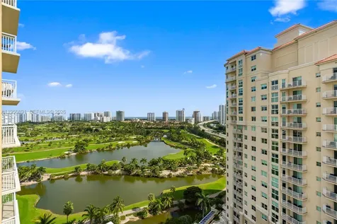 19501 W Country Club Drive Aventura FL 33180