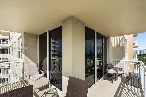 19501 W Country Club Drive Aventura FL 33180
