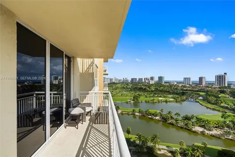 19501 W Country Club Drive Aventura FL 33180