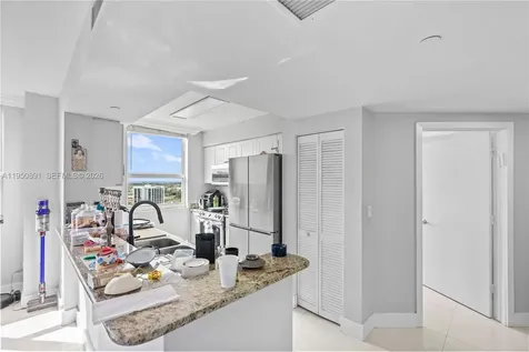 19501 W Country Club Drive Aventura FL 33180