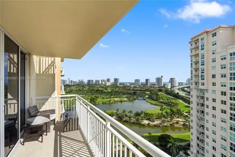19501 W Country Club Drive Aventura FL 33180