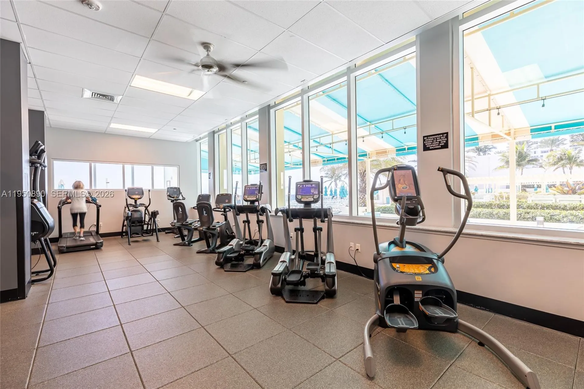 2501 S Ocean Drive Hollywood FL 33019