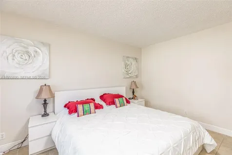 2501 S Ocean Drive Hollywood FL 33019