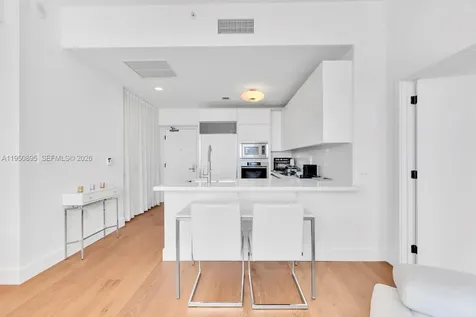 6799 Collins Avenue Miami Beach FL 33141