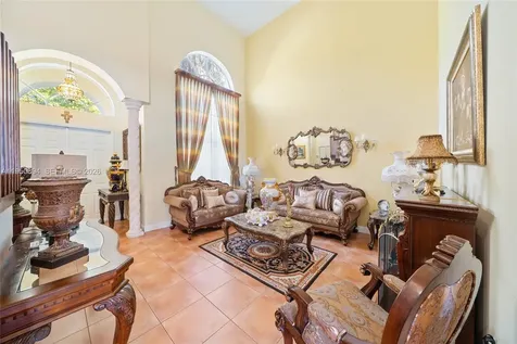 16062 SW 43rd Terrace Miami FL 33185
