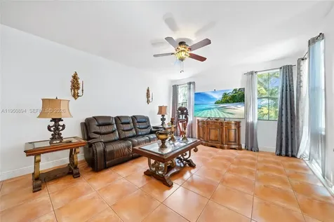 16062 SW 43rd Terrace Miami FL 33185