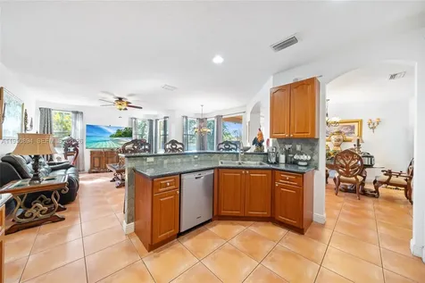 16062 SW 43rd Terrace Miami FL 33185