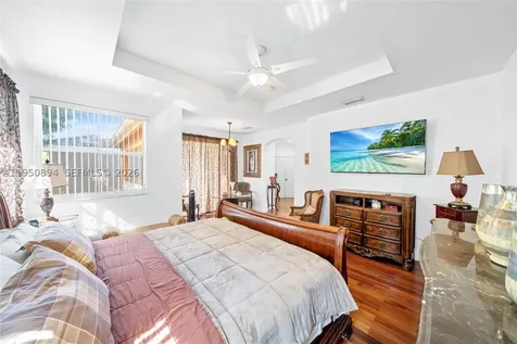 16062 SW 43rd Terrace Miami FL 33185