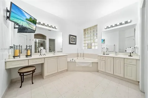16062 SW 43rd Terrace Miami FL 33185