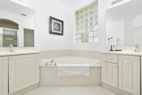 16062 SW 43rd Terrace Miami FL 33185