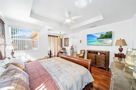 16062 SW 43rd Terrace Miami FL 33185