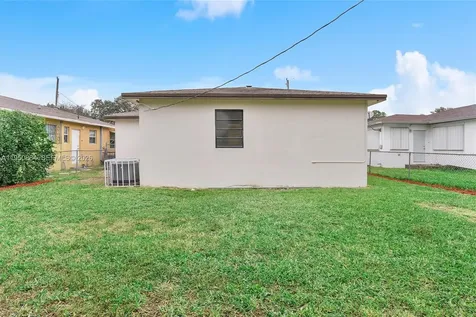 1950 NW 57th Street Miami FL 33142