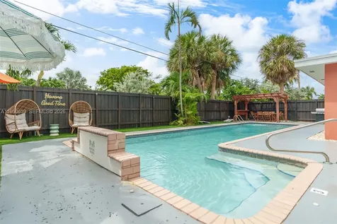3627 NE 19th Avenue Oakland Park FL 33308