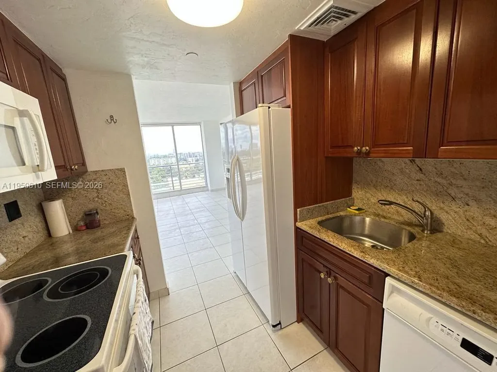 1720 Harrison Street Hollywood FL 33020