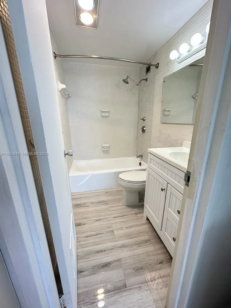 1720 Harrison Street Hollywood FL 33020