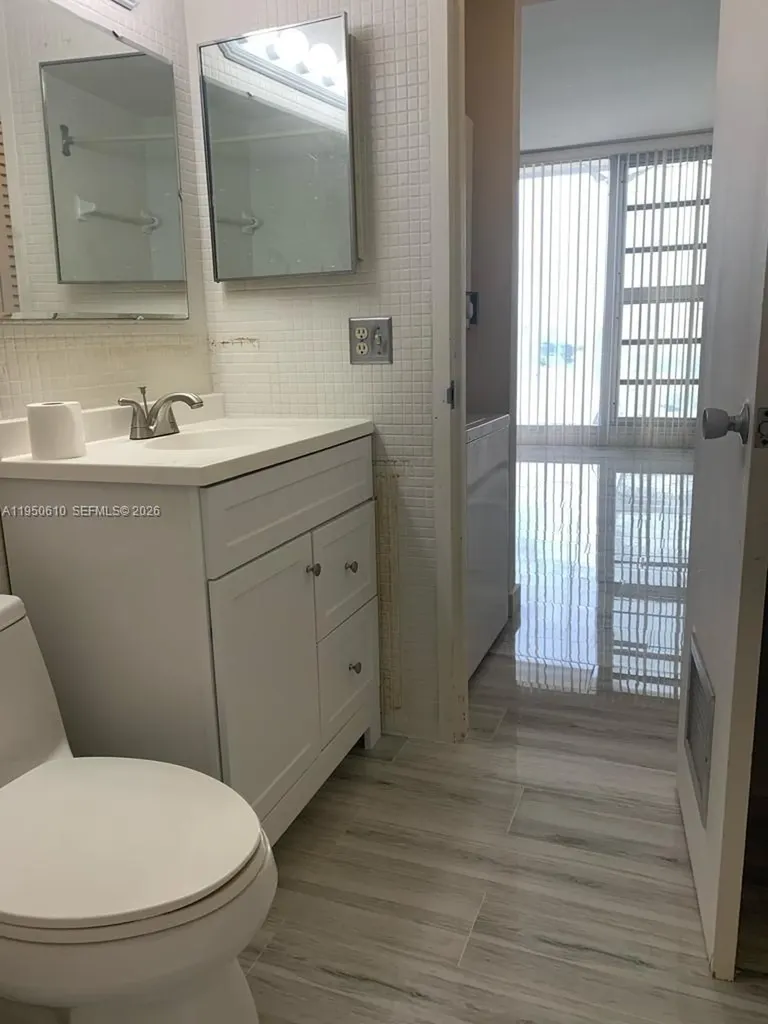 1720 Harrison Street Hollywood FL 33020