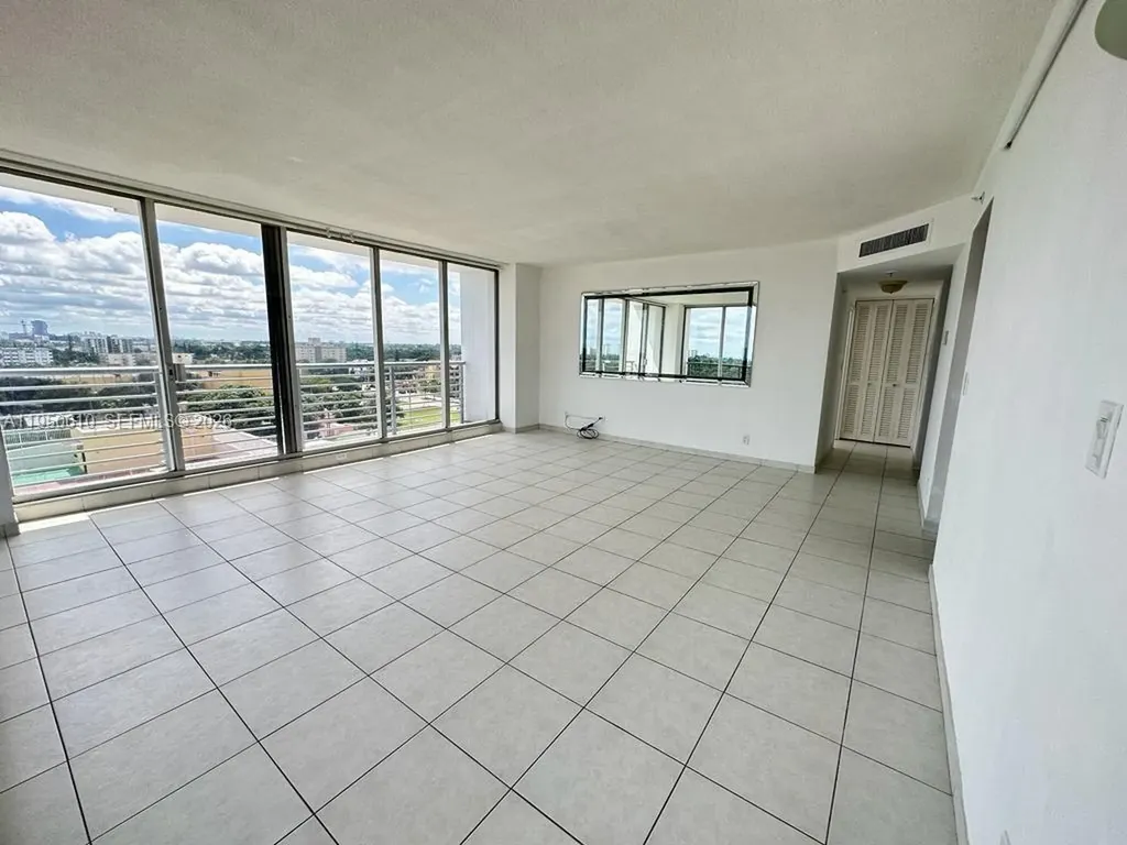 1720 Harrison Street Hollywood FL 33020