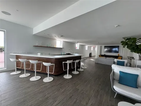 2602 E Hallandale Beach Boulevard Hallandale Beach FL 33009