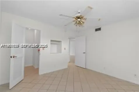 9220 S Hollybrook Lake Drive Pembroke Pines FL 33025