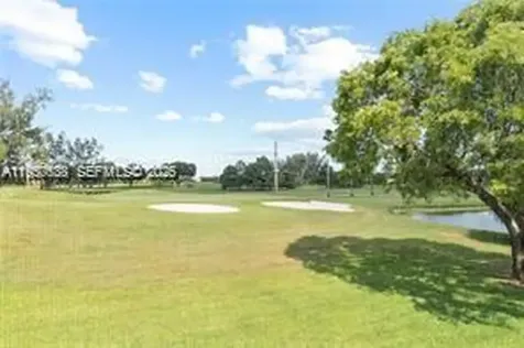 9220 S Hollybrook Lake Drive Pembroke Pines FL 33025