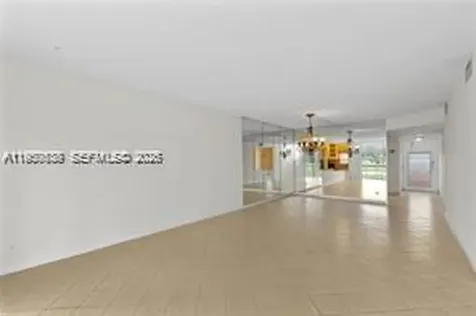 9220 S Hollybrook Lake Drive Pembroke Pines FL 33025