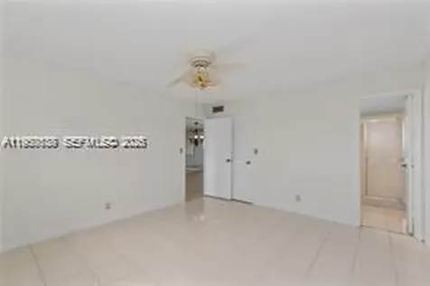 9220 S Hollybrook Lake Drive Pembroke Pines FL 33025