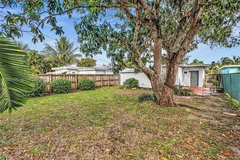 930 N 16th Avenue Hollywood FL 33020