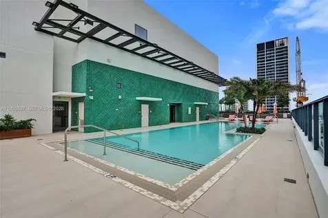 11 NE 6th Street Miami FL 33132