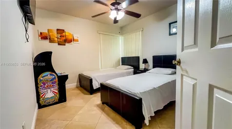 9420 SW 212th Terrace Cutler Bay FL 33189