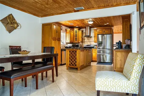9420 SW 212th Terrace Cutler Bay FL 33189