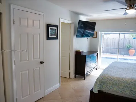 9420 SW 212th Terrace Cutler Bay FL 33189