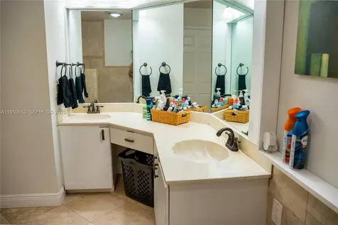 9420 SW 212th Terrace Cutler Bay FL 33189